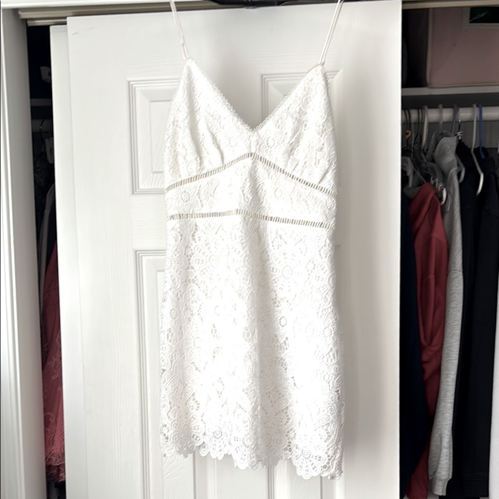 XSP Abercrombie & fitch lace overlay white dress- excellent condition